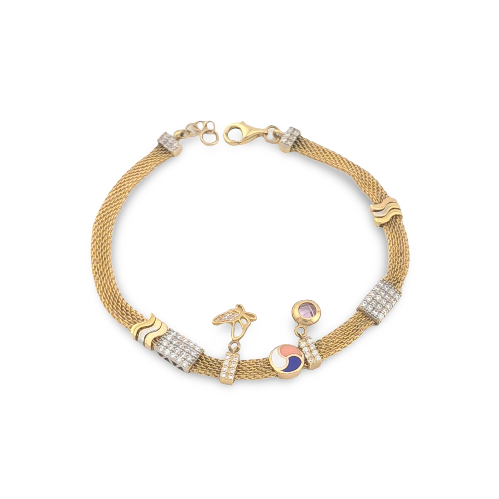 tmp-camera-1762936408432